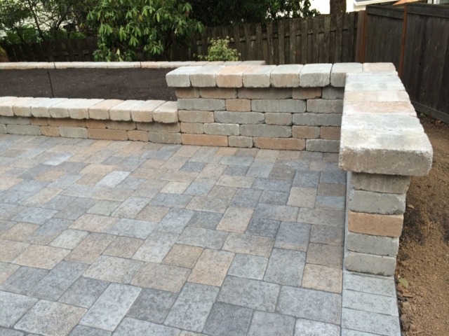 © Artistic Landscapes Hardscapes